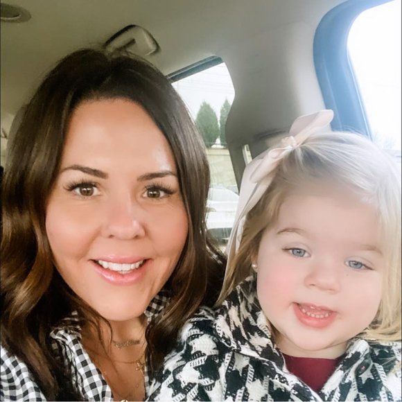 Meet your Posher, Karly - Picture 1 of 1